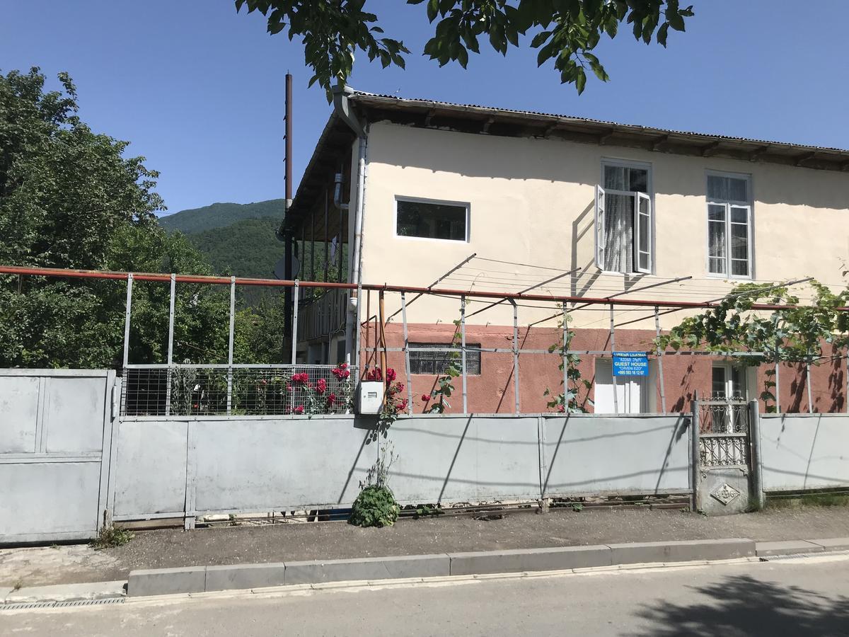 Hotel Chveni Ezo Ambrolauri Exteriér fotografie
